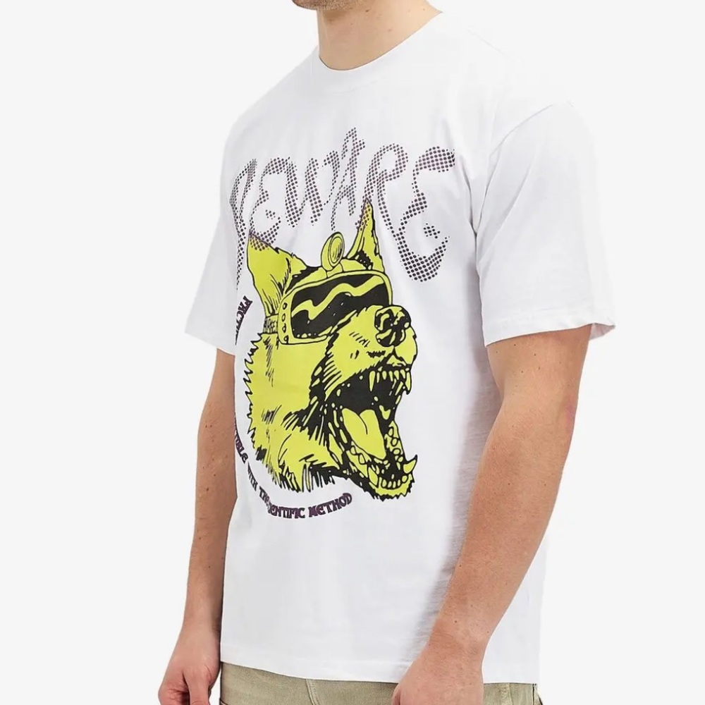 Market Beware 3000 White Graphic T-Shirt Yellow Dog Design L nwot